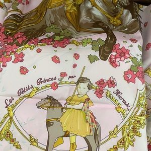 Vintage Hermès scarf! Never worn in original packaging!